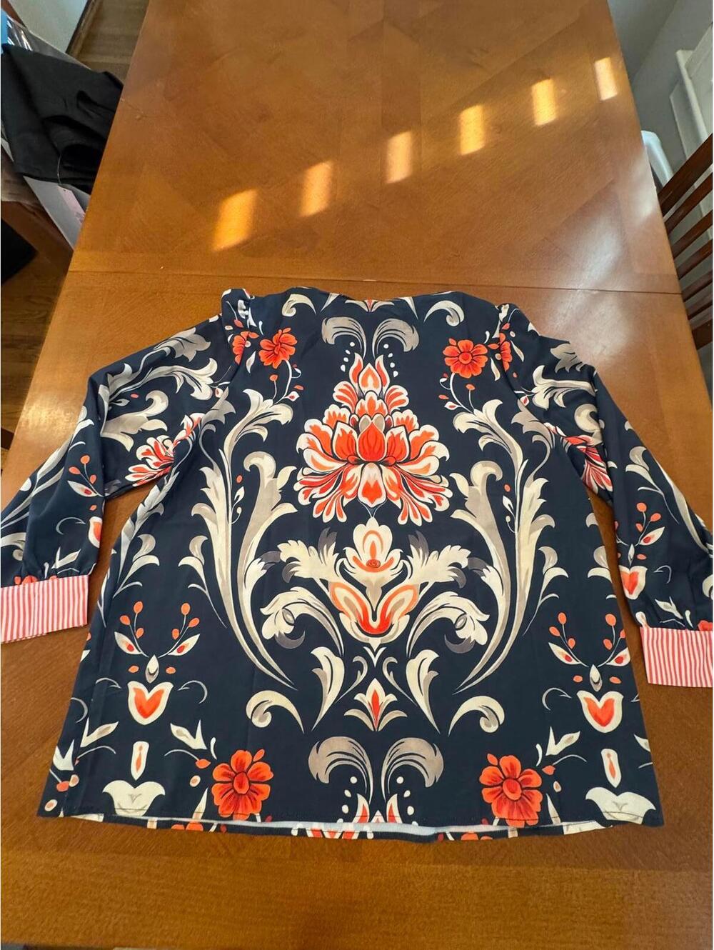 Floral Patterned Long Sleeve Blouse with Contrast Cuffs and Collar 2-103 - Picture 4 of 4